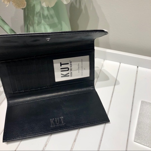 Kut From the Kloth Black and White Wallet - Picture 4 of 4